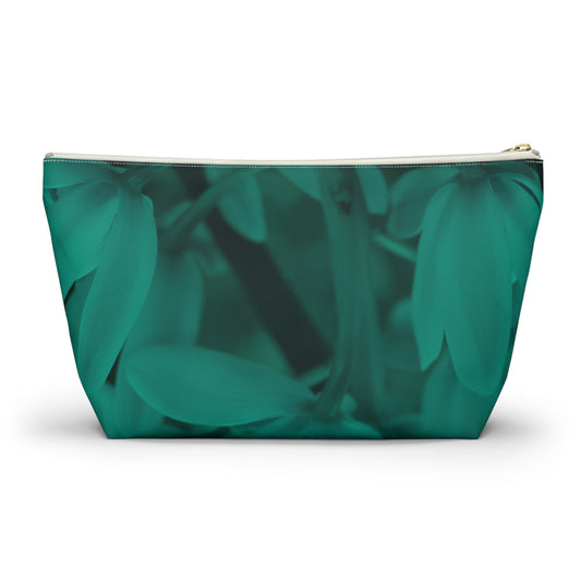 Tropical Leaf Accessory Pouch - Botanical Cosmetic Bag, Travel Organizer, Gift for Her, Nature-Inspired Storage, Makeup Case