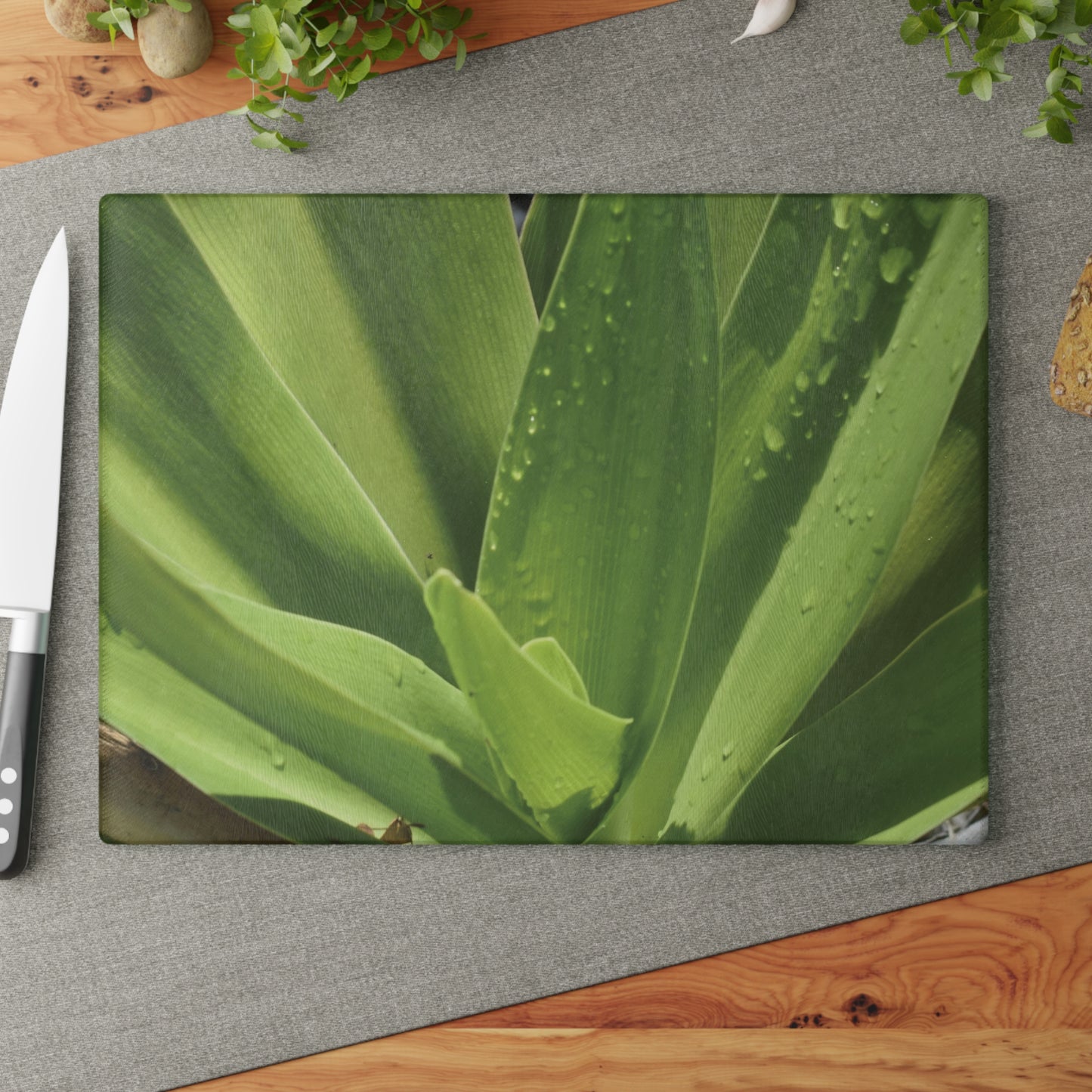 Green Leaf Pattern Glass Cutting Board - Green Kitchen Decor